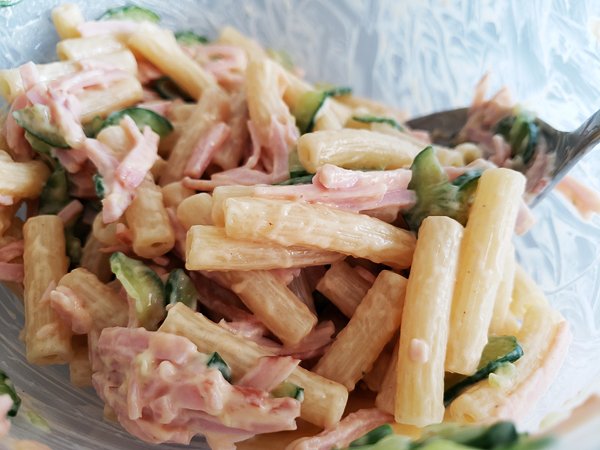 マカロニサラダ