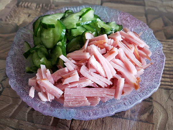 マカロニサラダ