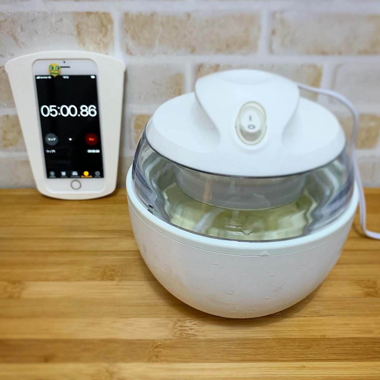 アイスクリームメーカー