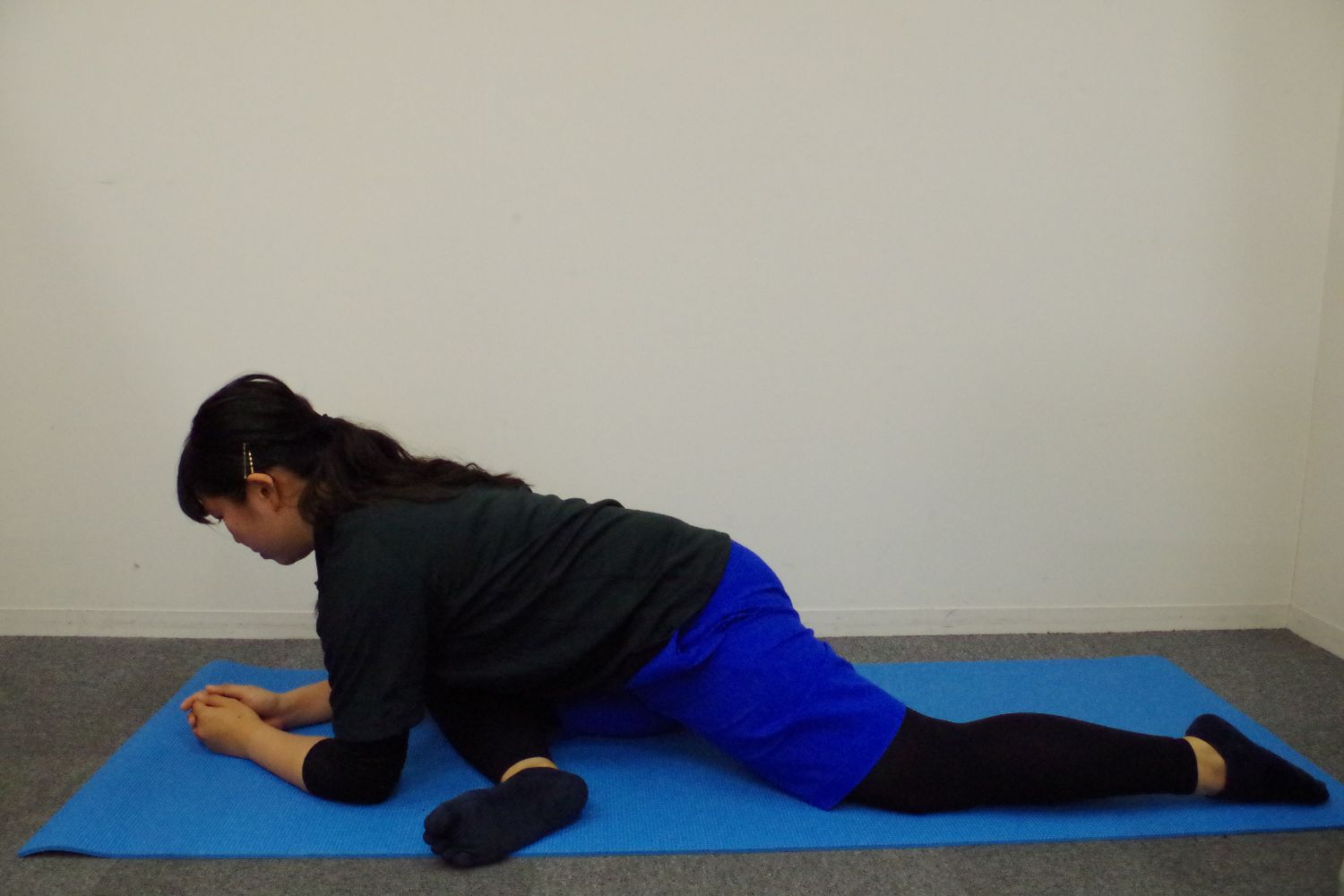 ③おしり、ももの外側のストレッチ_2