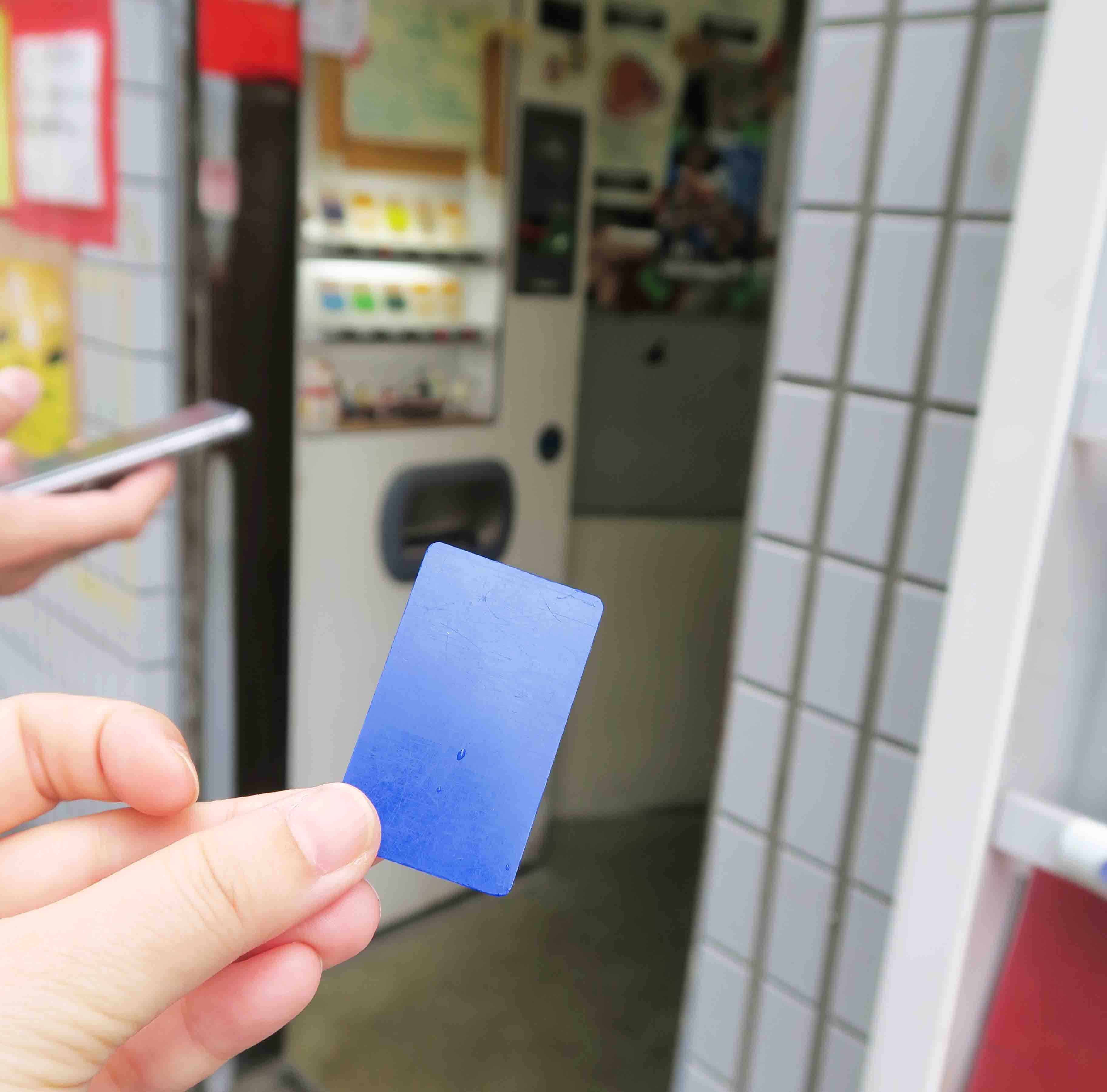 レンタル二郎食べる人