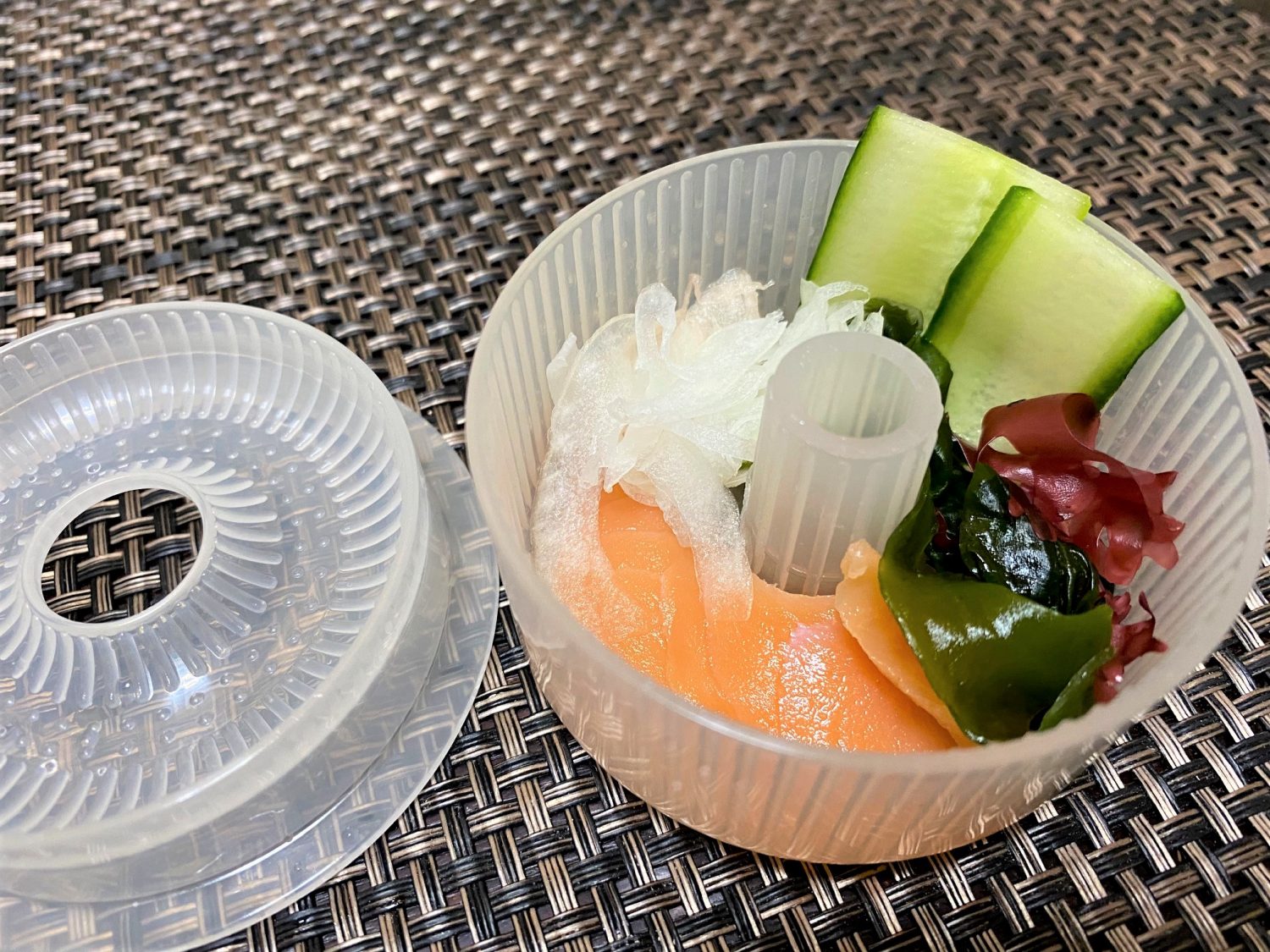 詰めたら下からのぞき込んでチェックするとよさそう