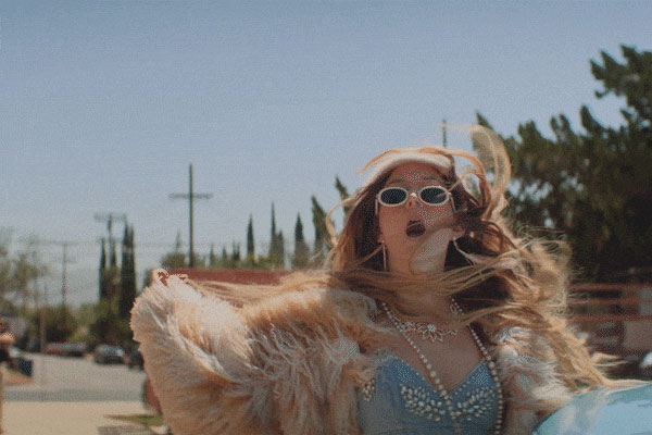 映画『ブックスマート 卒業前夜のパーティーデビュー』