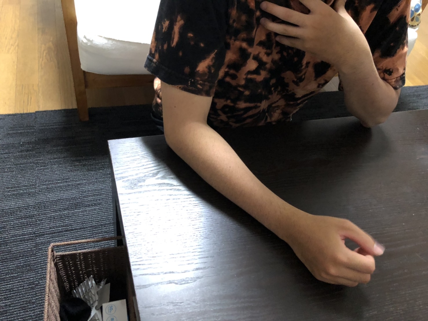 潰瘍性大腸炎の現役患者である西原さん（仮名・25歳）