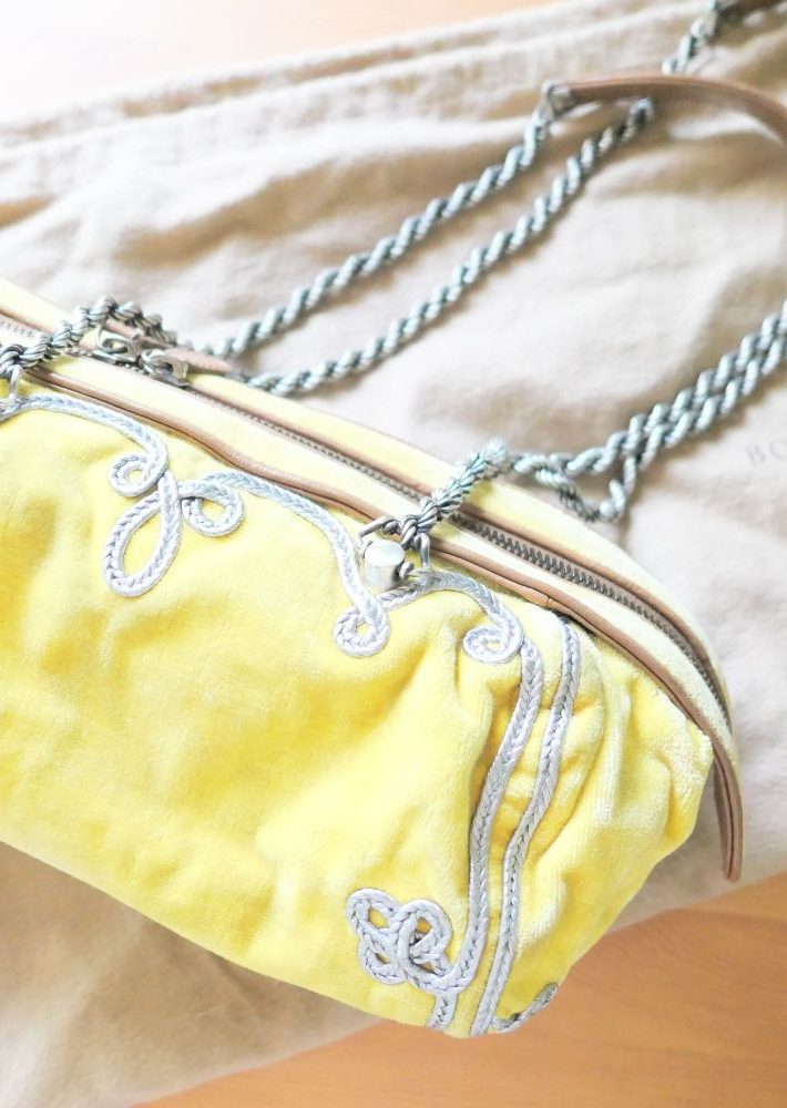 アイテム６「セカンドハンドのバッグ」