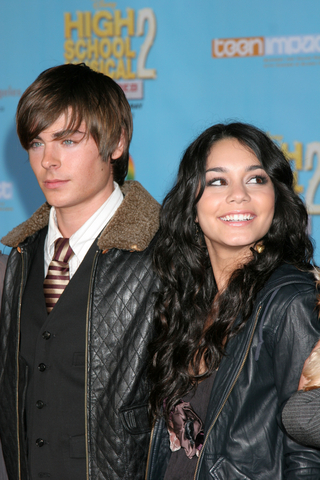 ザック・エフロン&ヴァネッサ・ハジェンズ