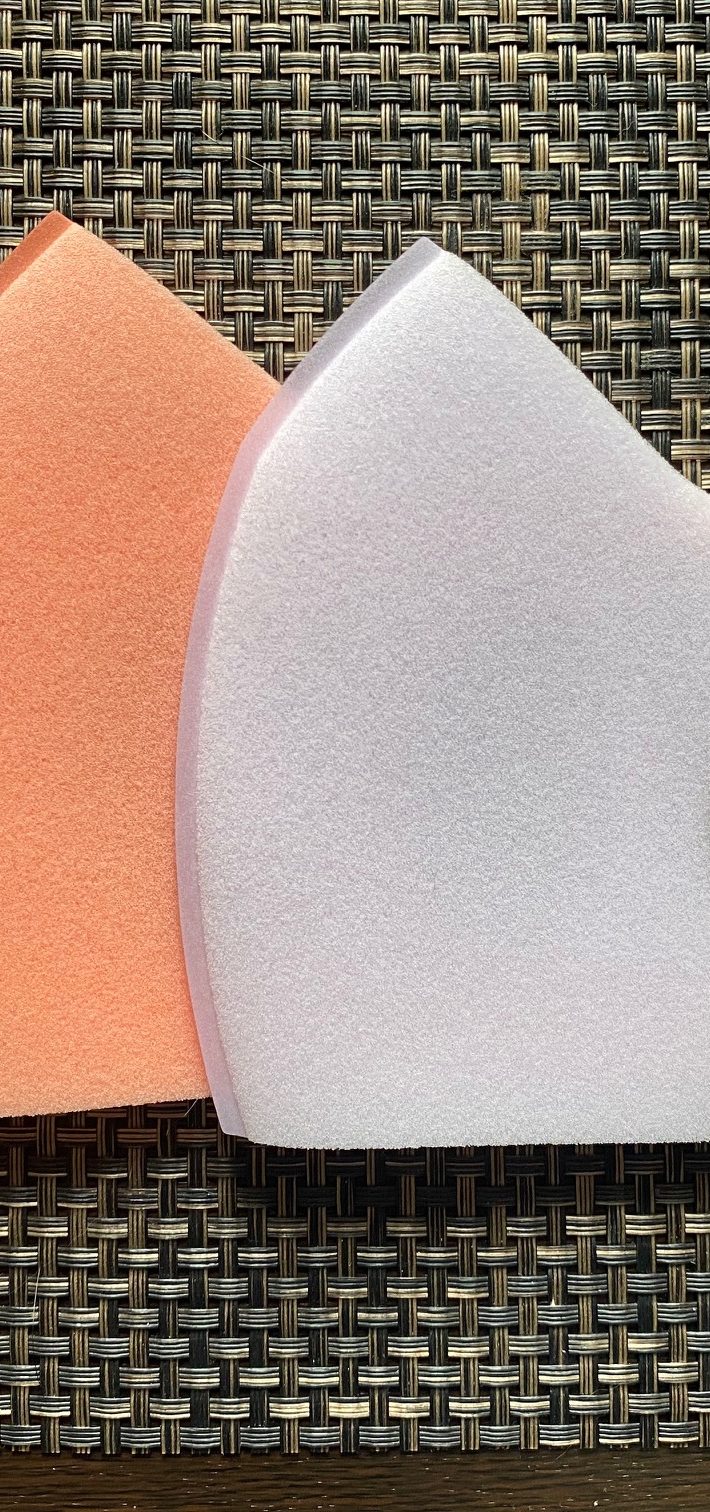 左からベビーピンク、サーモンピンク、ラベンダー