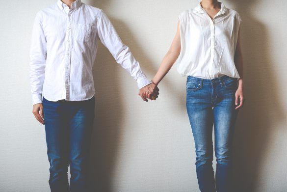 2人とも一夫一妻制の価値観に縛られている