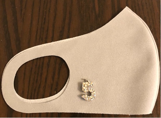 『ラインストーンB18』550円(税込)