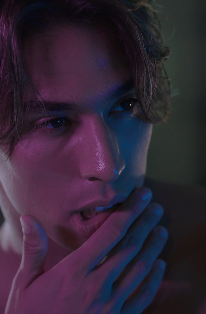 歌手の當間ローズ氏