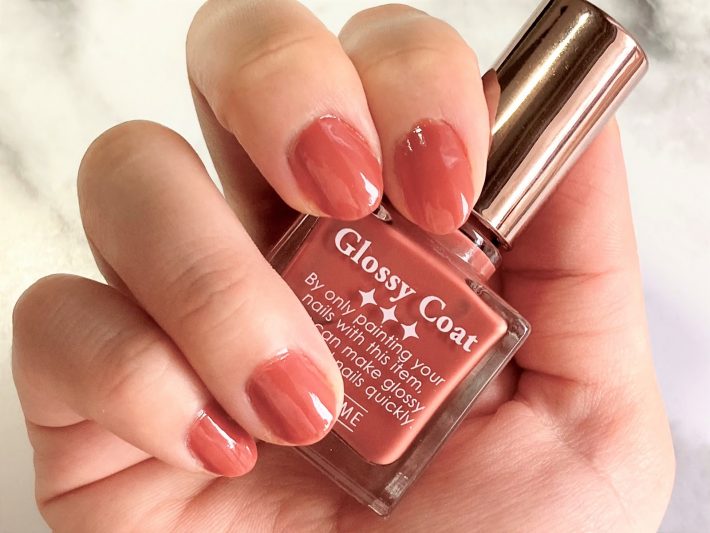 一度ぬりと二度塗りでニュアンスチェンジ・二度塗り