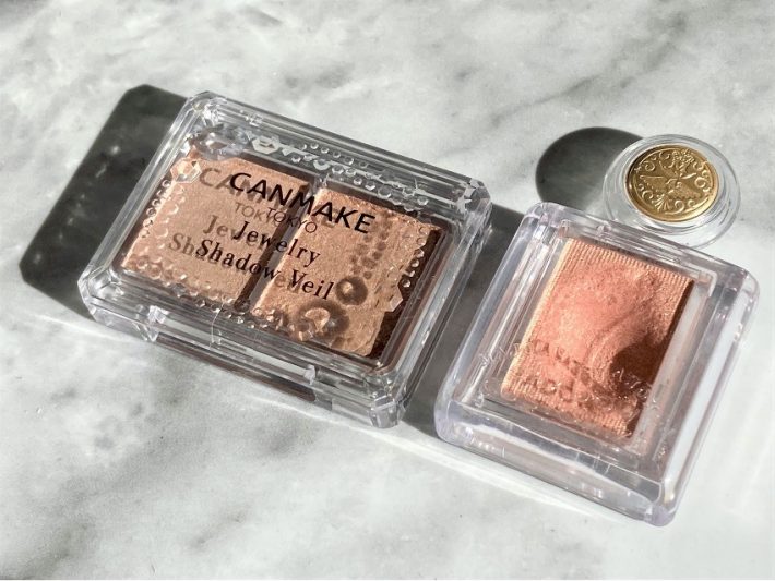 華やかな目元にするときはザクザクラメよりもパールが◎