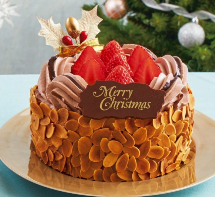 ショコラ・ミルフィーユ 4.5号相当（画像：ファミリーマート電子カタログより）