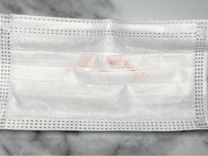 マスクへの色移りが気になる…