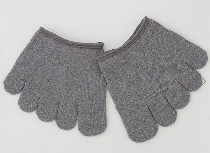 シルク混5本指トゥーキャップ（画像：チュチュアンナオンラインストアより）