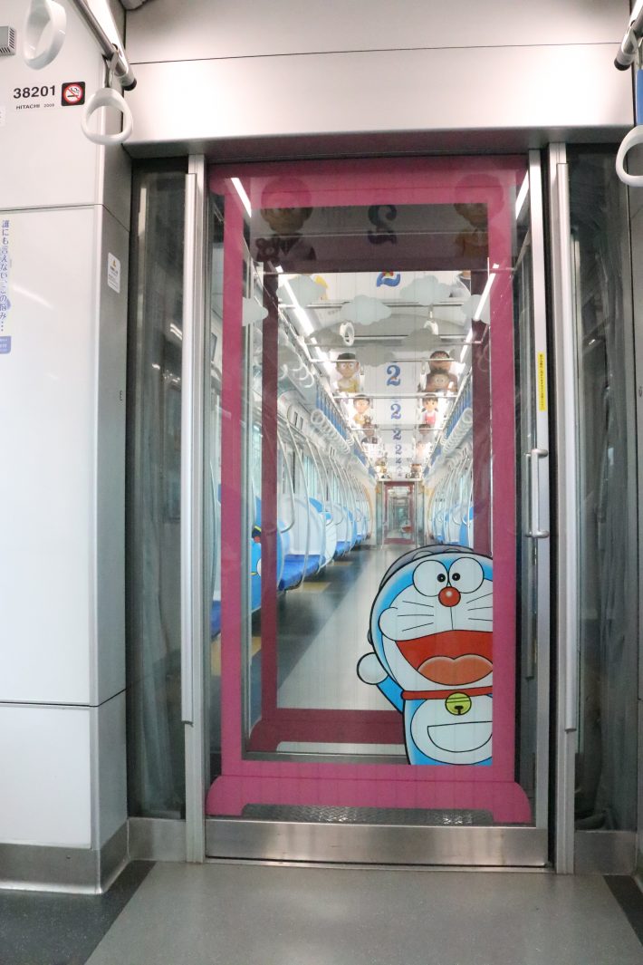 西武鉄道のドラえもん電車