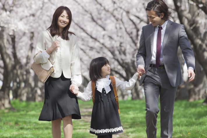 「フォーマルウェア」を出品するチャンス！