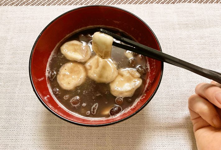 チーズがしょっぱく、あんこが甘いので、あまじょっぱさがいい感じです