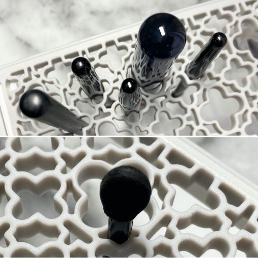 太さの異なるブラシでも落ちないようしっかりフィット