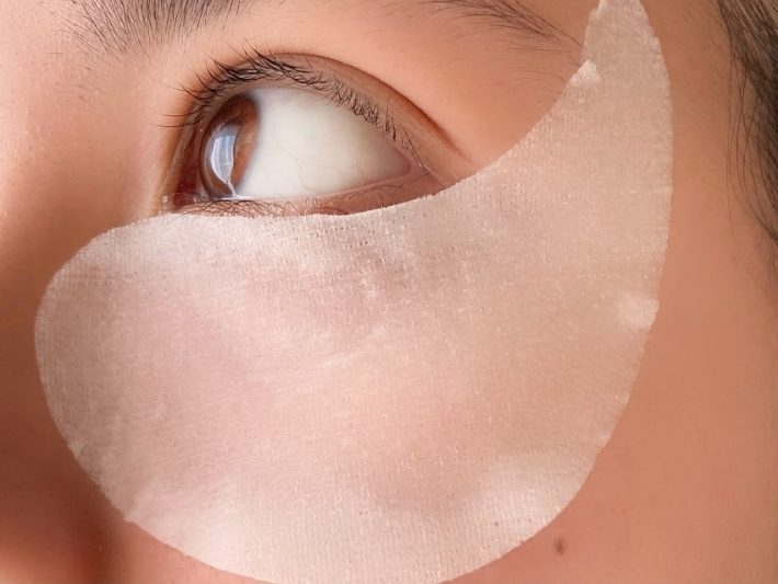 目元や口周りの気になる部分にフィット