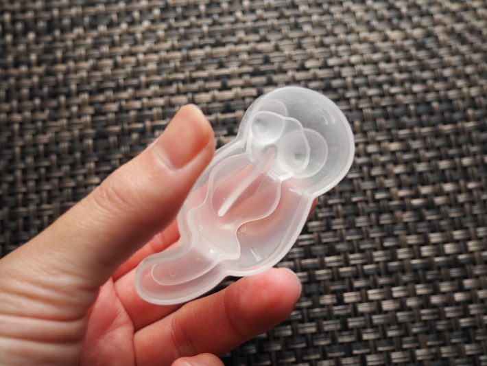 本体に中敷きをセット