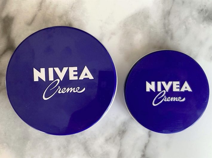青缶と呼ばれているニベアの定番ボディクリーム