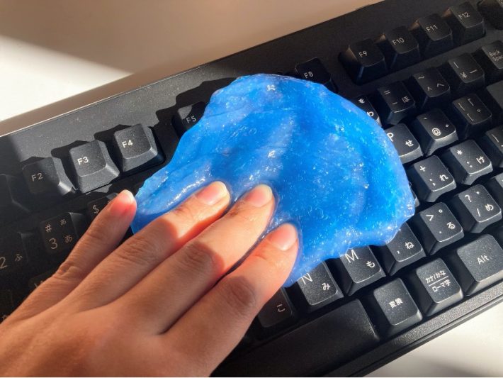 キーボードのほこりがスッキリきれいに！