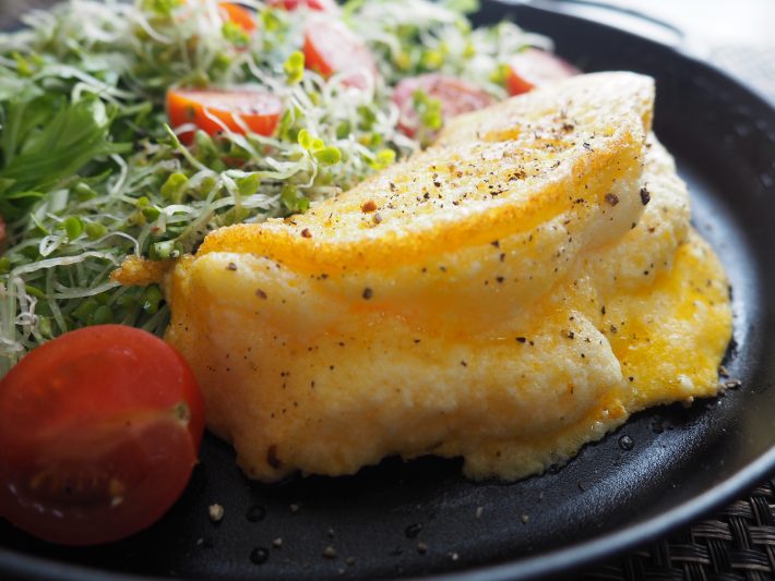 ダイソー「ふわ泡ホイッパー」で、ふわふわオムレツを作ってみた