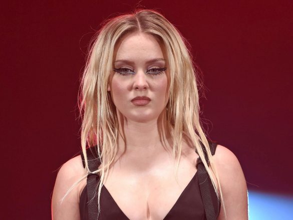 ザラ・ラーソン