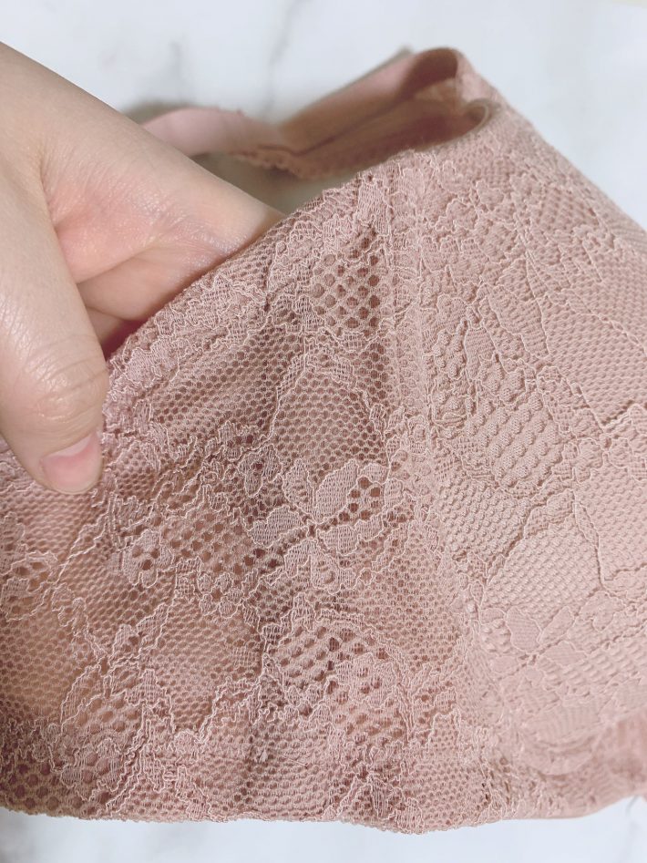 ユニクロ　ワイヤレスブラ シェイプリフト