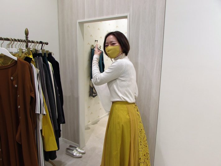 顔診断をふまえたスタイリングを体験