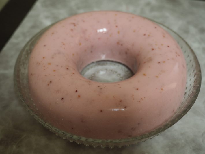 ババロアの表面はとてもキレイ！