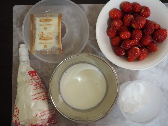 【材料】「エンジェルプレート＜S＞」直径14.5cm/容量350ml分