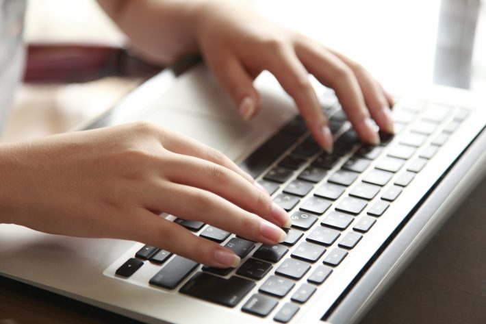 突然、人事部長と顧問弁護士から呼び出し