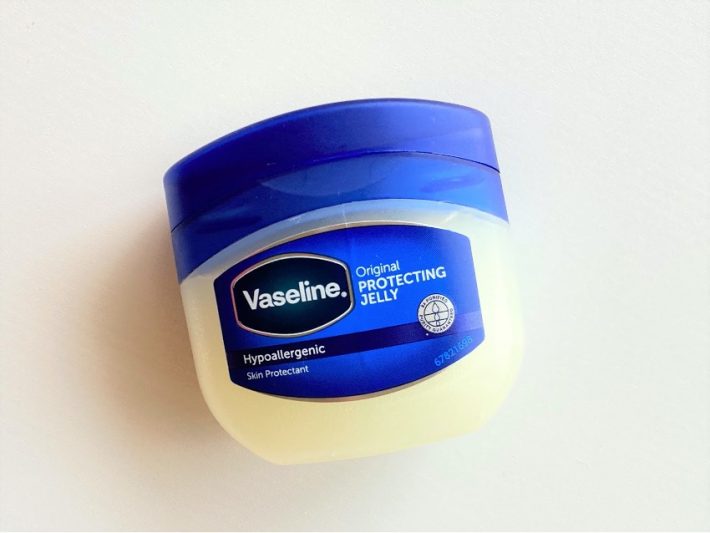あまったワセリンの使いみち。マスク荒れ防止、日焼けあとケアetc…