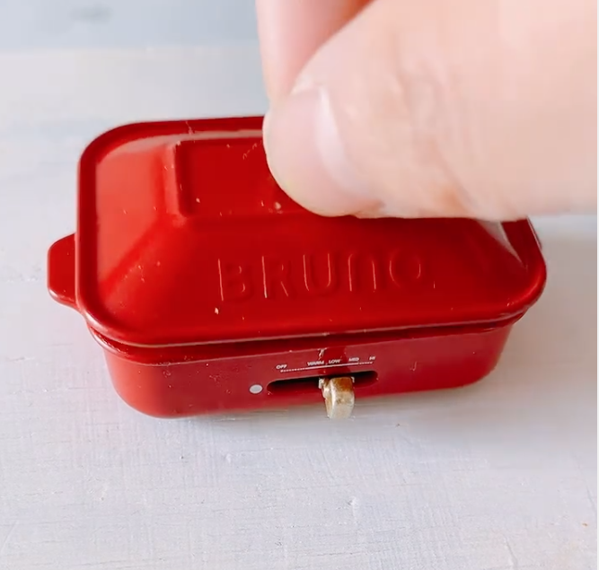 ブルーノミニチュアホットプレートの中身は？