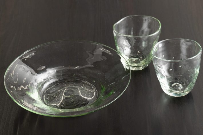 沖縄で見つけた夏に映えるガラスの器