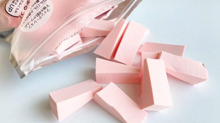 形が若干いびつで物によっては角が折れている