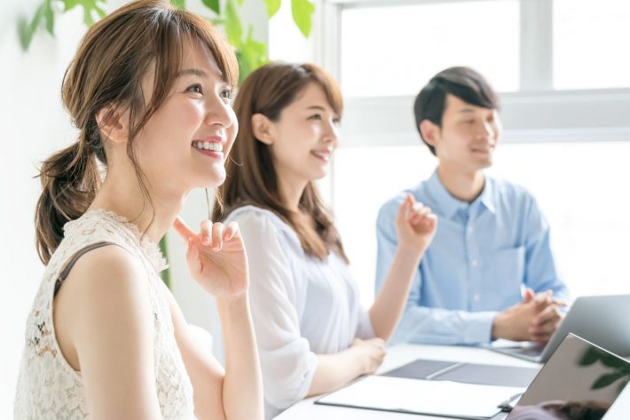 笑顔　オフィス