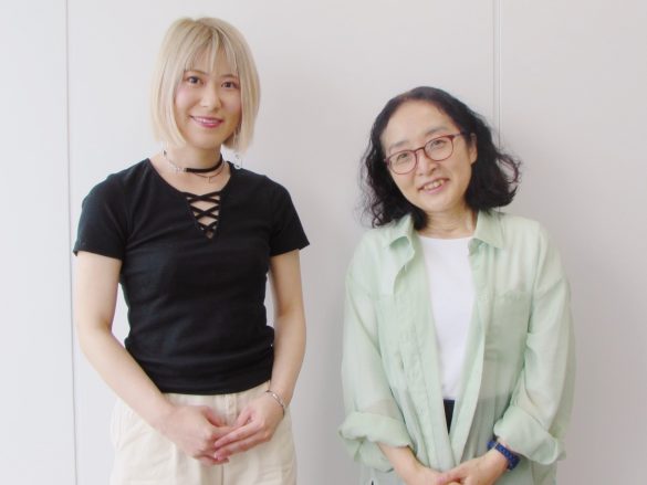 (左)姫野桂さん、(右)岡田妙子さん