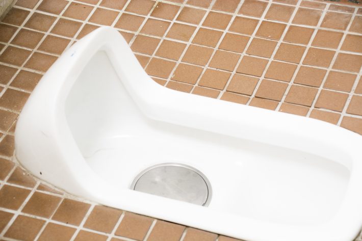 和式トイレで立ち上がれなくなり大ピンチ