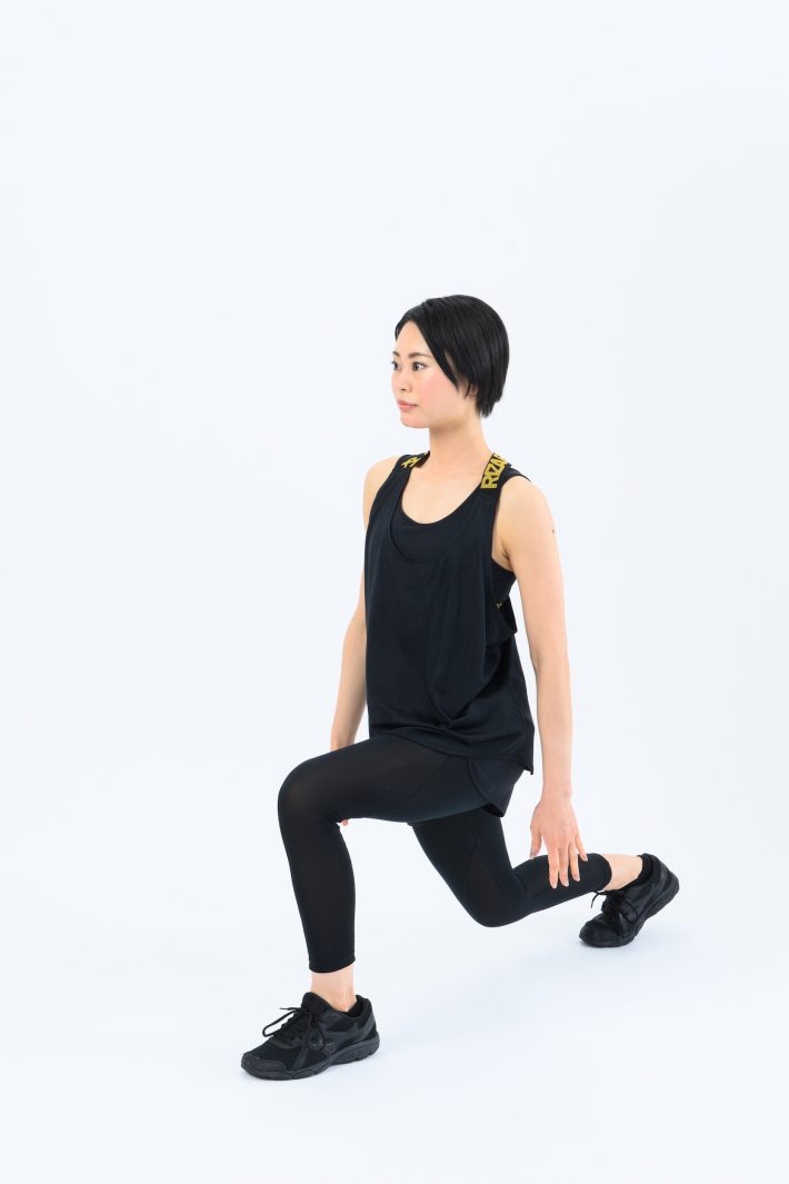 バックランジwithツイスト2