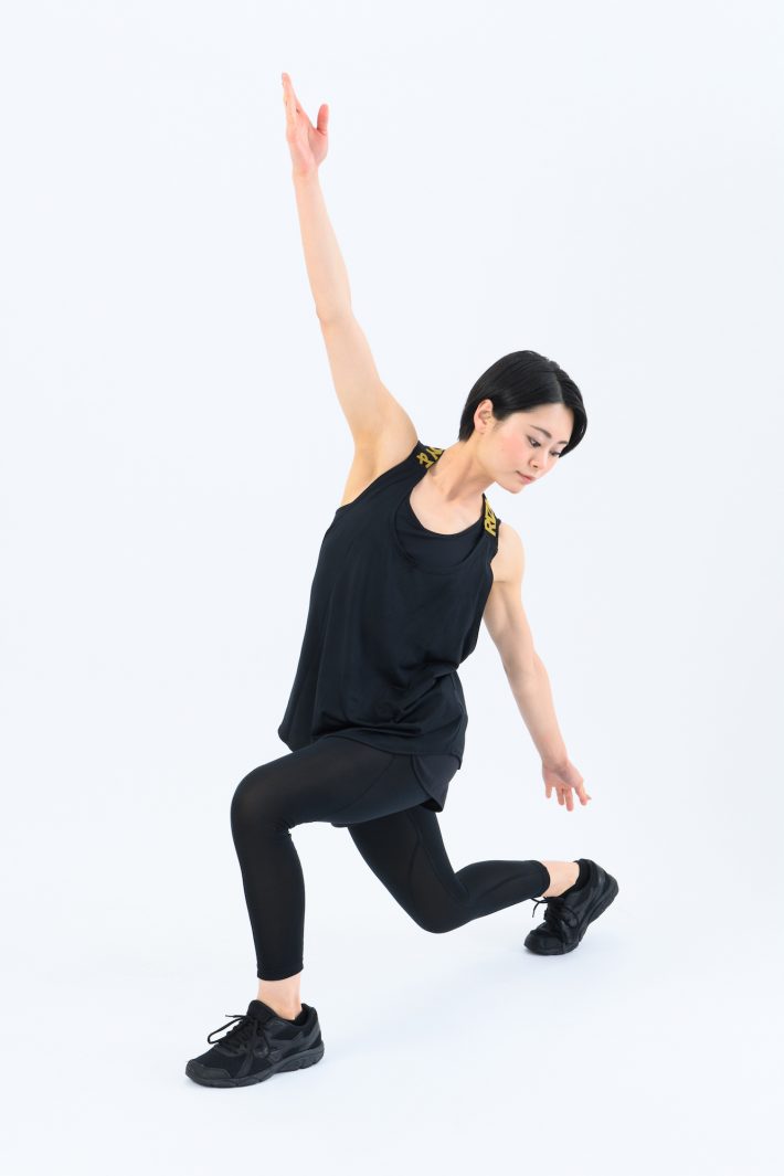 バックランジwithツイスト3