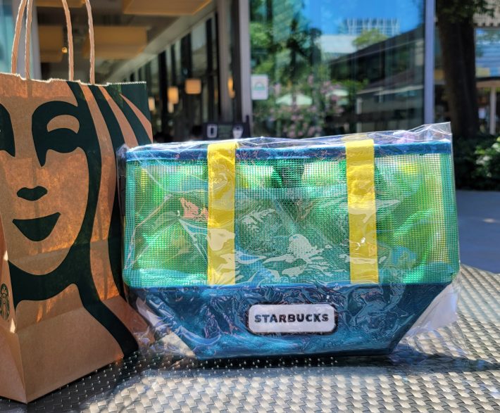 メッシュトート＆保冷ポーチセット　3740円（税込）