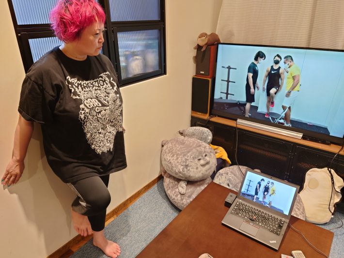 ”背中で作る姿勢”をやってみました