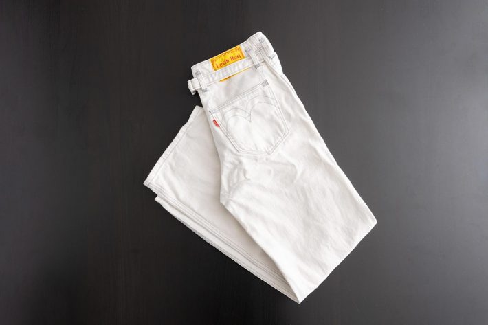 後ろにシンチバックが施されている