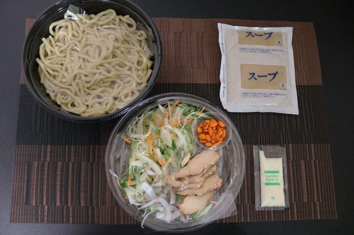 ファミリーマート「マシマシにんにく冷し中華」