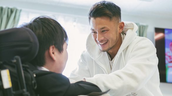 人生のどん底から介護の世界へ