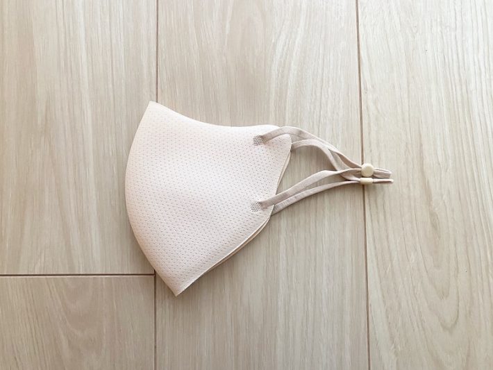 99.9％口紅が付かない ひんやり化粧専用マスク