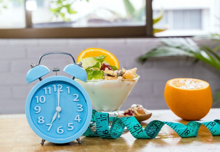 breakfast time with clock